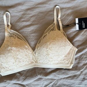 Knix Lace Deep V Bralette Cream M BNWT
